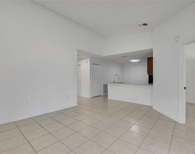 8053 Canterbury Street - Photo Thumbnail 4