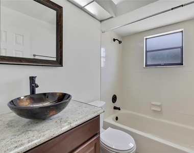 8053 Canterbury Street - Photo Thumbnail 18