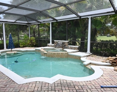 8122 Whitford Court - Photo Thumbnail 13