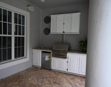 8122 Whitford Court - Photo Thumbnail 18