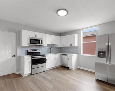 2406 E Clark Street - Photo Thumbnail 9