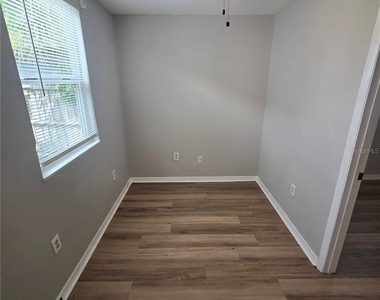 2406 E Clark Street - Photo Thumbnail 3