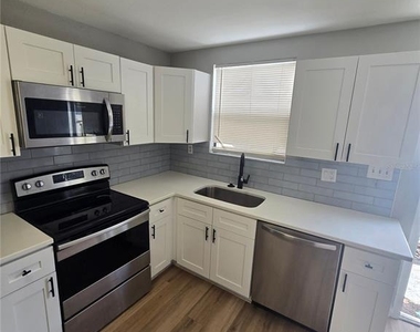 2406 E Clark Street - Photo Thumbnail 11