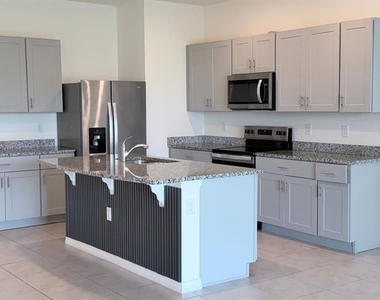 1470 Isleta Loop - Photo Thumbnail 4