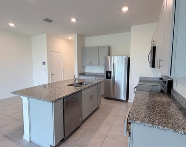 1470 Isleta Loop - Photo Thumbnail 6
