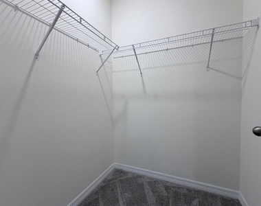 1470 Isleta Loop - Photo Thumbnail 25