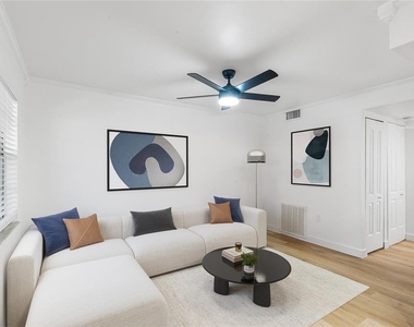 555 62nd Street S - Photo Thumbnail 2