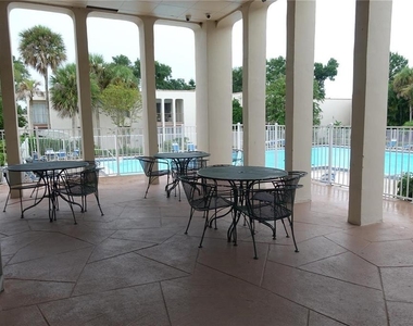 512 Orange Drive - Photo Thumbnail 5