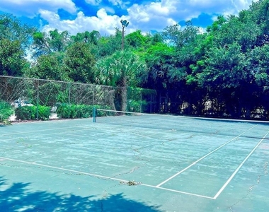 512 Orange Drive - Photo Thumbnail 26