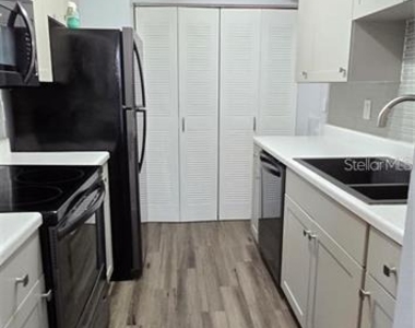 512 Orange Drive - Photo Thumbnail 10