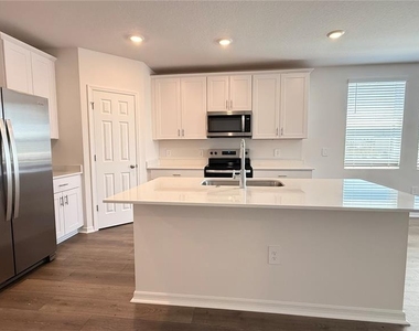 3905 Giorgio Drive - Photo Thumbnail 8