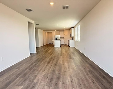 3905 Giorgio Drive - Photo Thumbnail 19