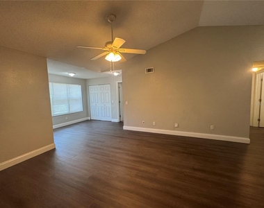 4532 Commander Drive - Photo Thumbnail 3
