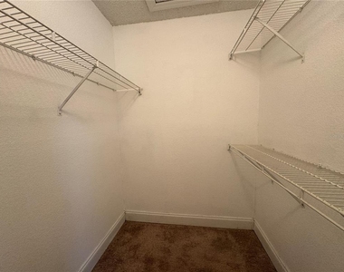 4532 Commander Drive - Photo Thumbnail 8