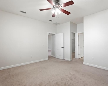 2217 Crosston Circle - Photo Thumbnail 15