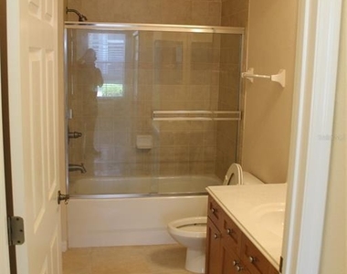 11564 Mizzon Drive - Photo Thumbnail 6