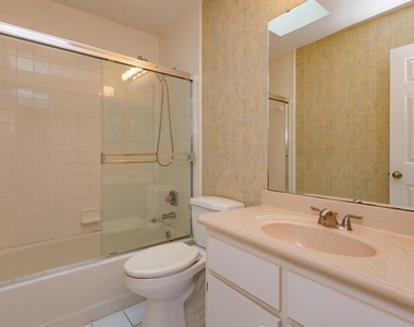 8266 Ambrose Cove Way - Photo Thumbnail 11