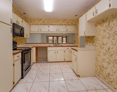 8266 Ambrose Cove Way - Photo Thumbnail 2