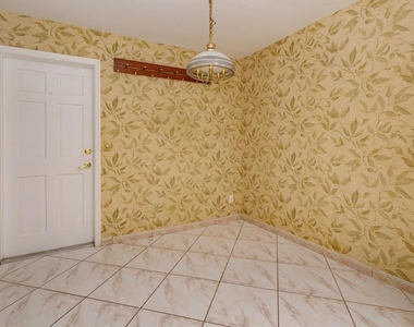 8266 Ambrose Cove Way - Photo Thumbnail 3