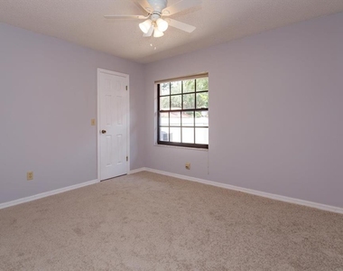 8266 Ambrose Cove Way - Photo Thumbnail 12