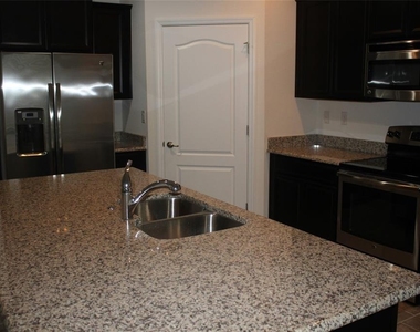 2909 Top Water Way - Photo Thumbnail 2