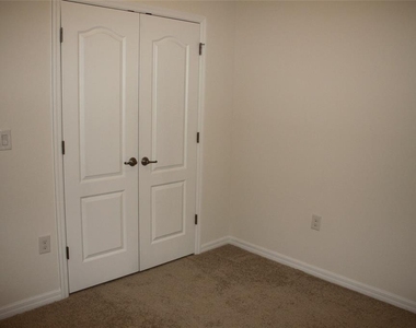 2909 Top Water Way - Photo Thumbnail 21