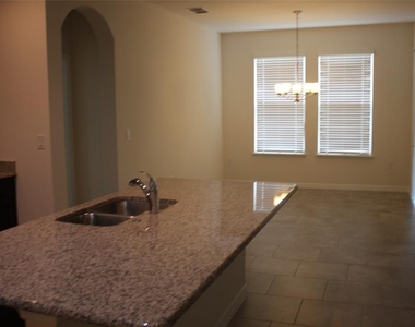 2909 Top Water Way - Photo Thumbnail 4