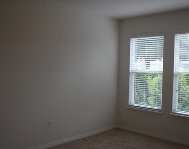 2909 Top Water Way - Photo Thumbnail 9