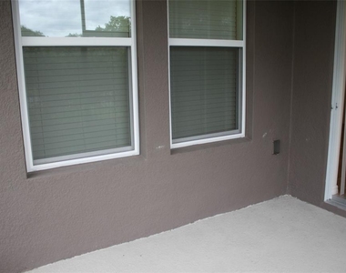 2909 Top Water Way - Photo Thumbnail 16