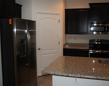 2909 Top Water Way - Photo Thumbnail 3