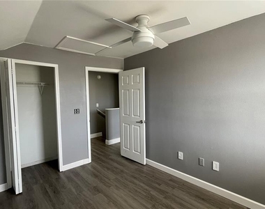 3791 Huntwicke Boulevard - Photo Thumbnail 18