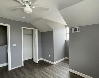 3791 Huntwicke Boulevard - Photo Thumbnail 20