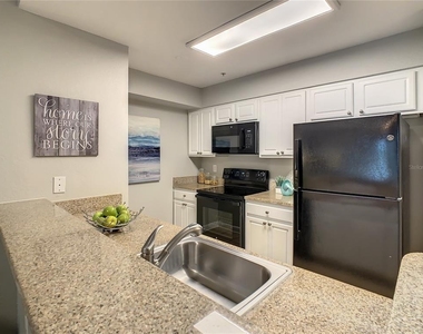 7503 Atlantis Way - Photo Thumbnail 8