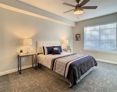 7503 Atlantis Way - Photo Thumbnail 11