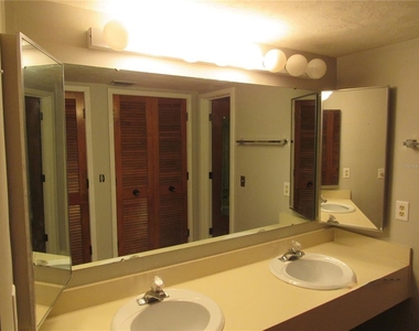 157 Palm View Court - Photo Thumbnail 9