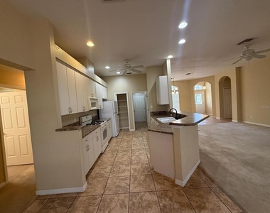 5111 Ironsides Court - Photo Thumbnail 3