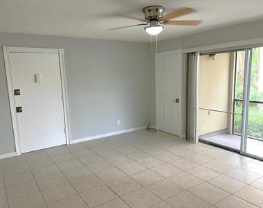 596 Orange Drive - Photo Thumbnail 3