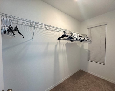 2956 Voyager Avenue - Photo Thumbnail 7