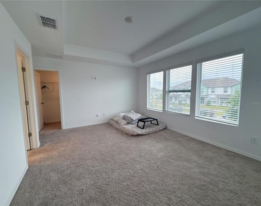 2956 Voyager Avenue - Photo Thumbnail 6