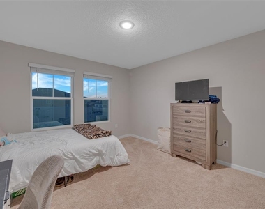 12710 Hysmith Loop - Photo Thumbnail 61