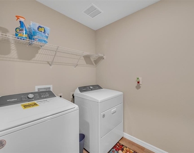 12710 Hysmith Loop - Photo Thumbnail 13