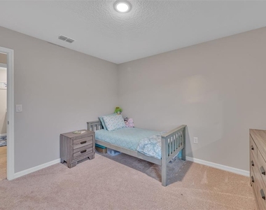 12710 Hysmith Loop - Photo Thumbnail 25