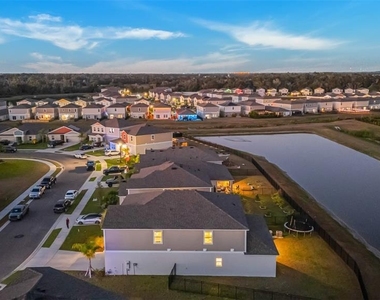 12710 Hysmith Loop - Photo Thumbnail 4
