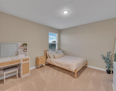 12710 Hysmith Loop - Photo Thumbnail 15