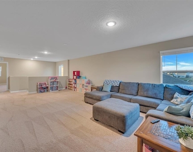 12710 Hysmith Loop - Photo Thumbnail 12