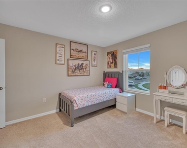 12710 Hysmith Loop - Photo Thumbnail 28