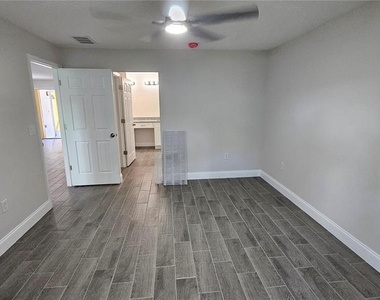 604 Lime Avenue - Photo Thumbnail 5