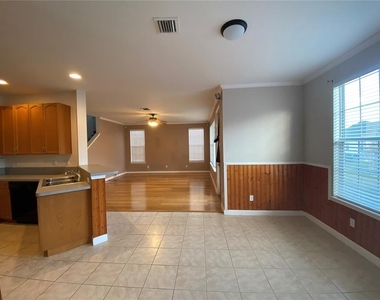 2549 Twain Drive - Photo Thumbnail 11