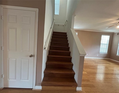 2549 Twain Drive - Photo Thumbnail 29