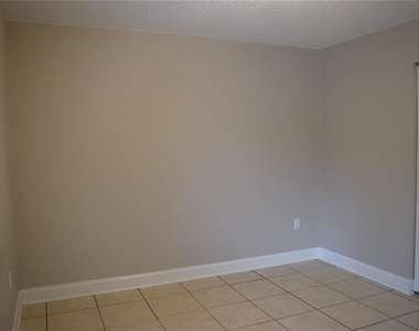 7423 Sw 42nd Place - Photo Thumbnail 15